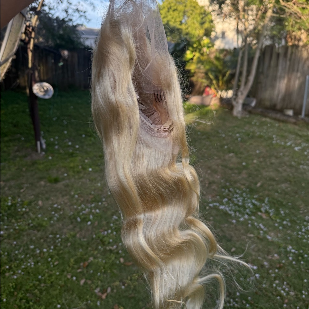 NEW 26โ 613 Blonde HD Lace Frontal Wig โ 13x6, 200% Density human hair - Picture 4 of 5